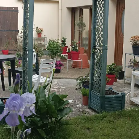 Iris Garden סן-ז'רמן-אן-לה